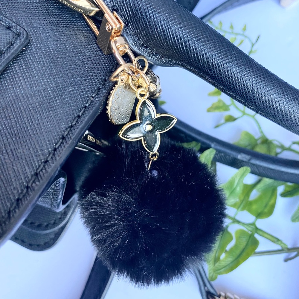 Michael Kors Med Tote Bag Black Safiano Leather - Picture 7 of 9